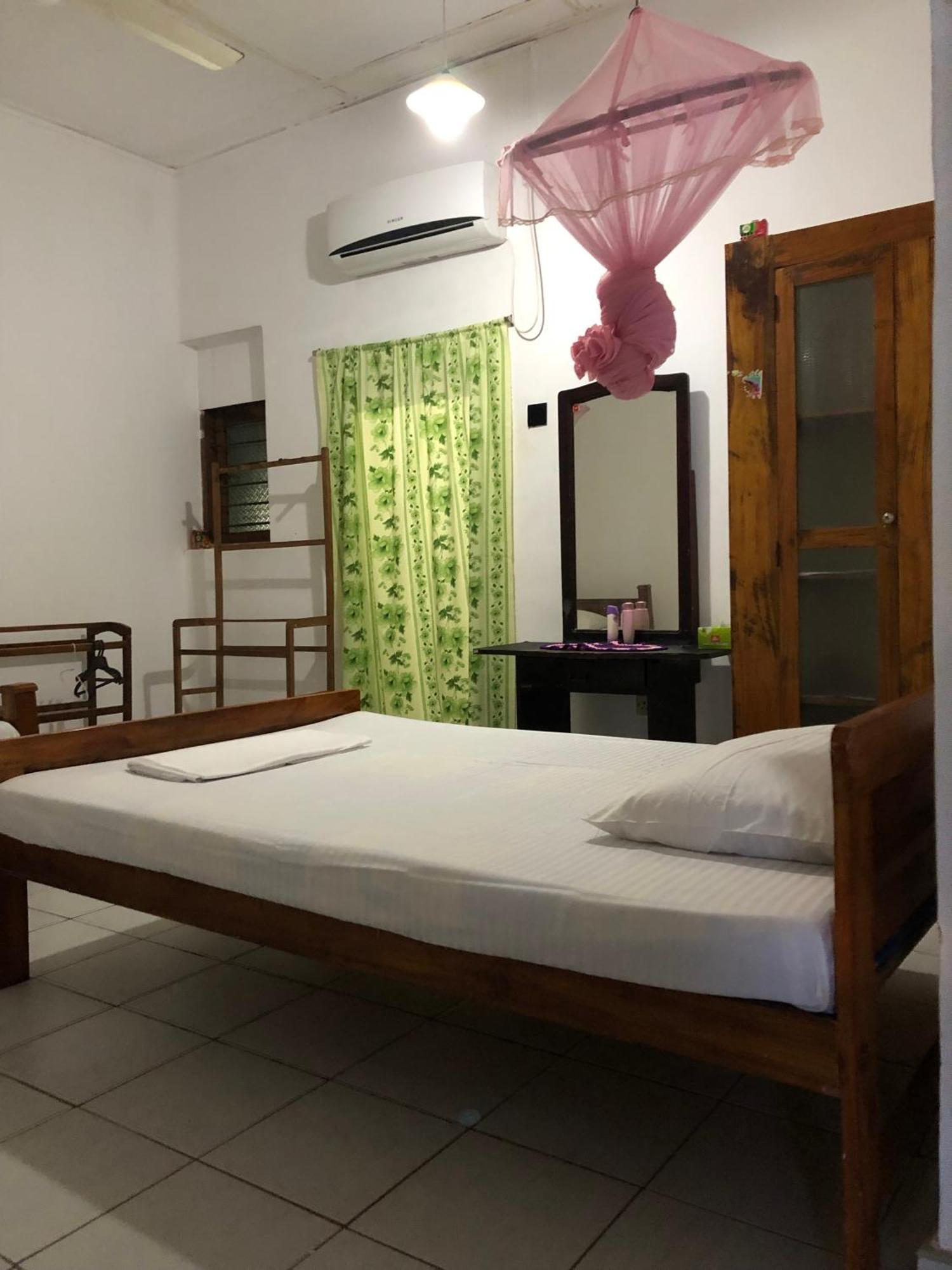 Feel Like Home Anuradhapura Exterior foto